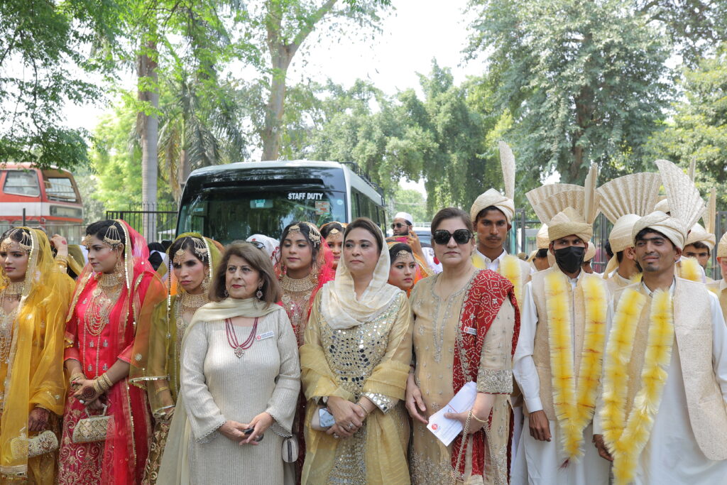 Mass Wedding